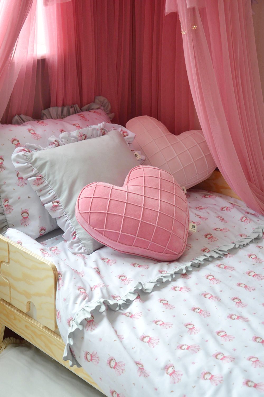 Filled bed linen with frills - Gajka