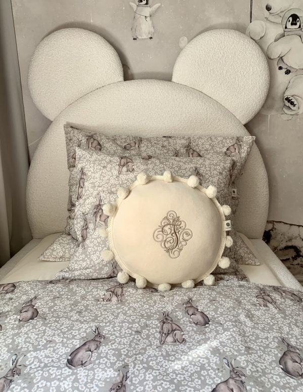 Round decorative pillow with pompoms - Gajka